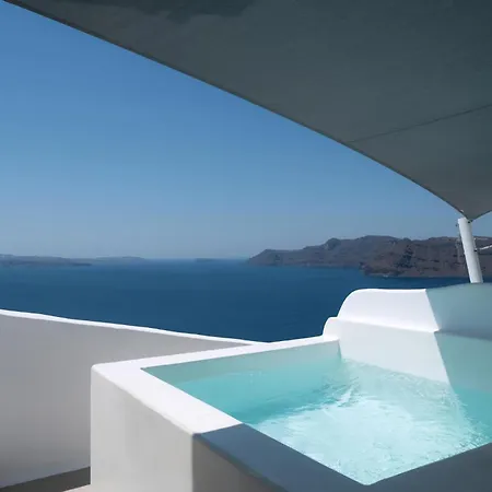 Splendid Santorini With Sea View And Hot Tub Villa *