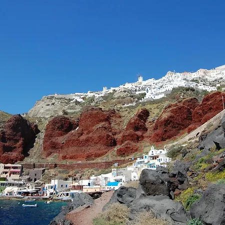 Splendid Santorini With Sea View And Hot Tub Villa *
